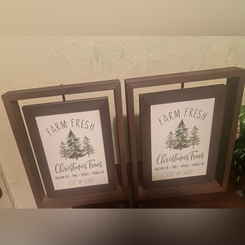 2 Wood Farm Fresh Decor